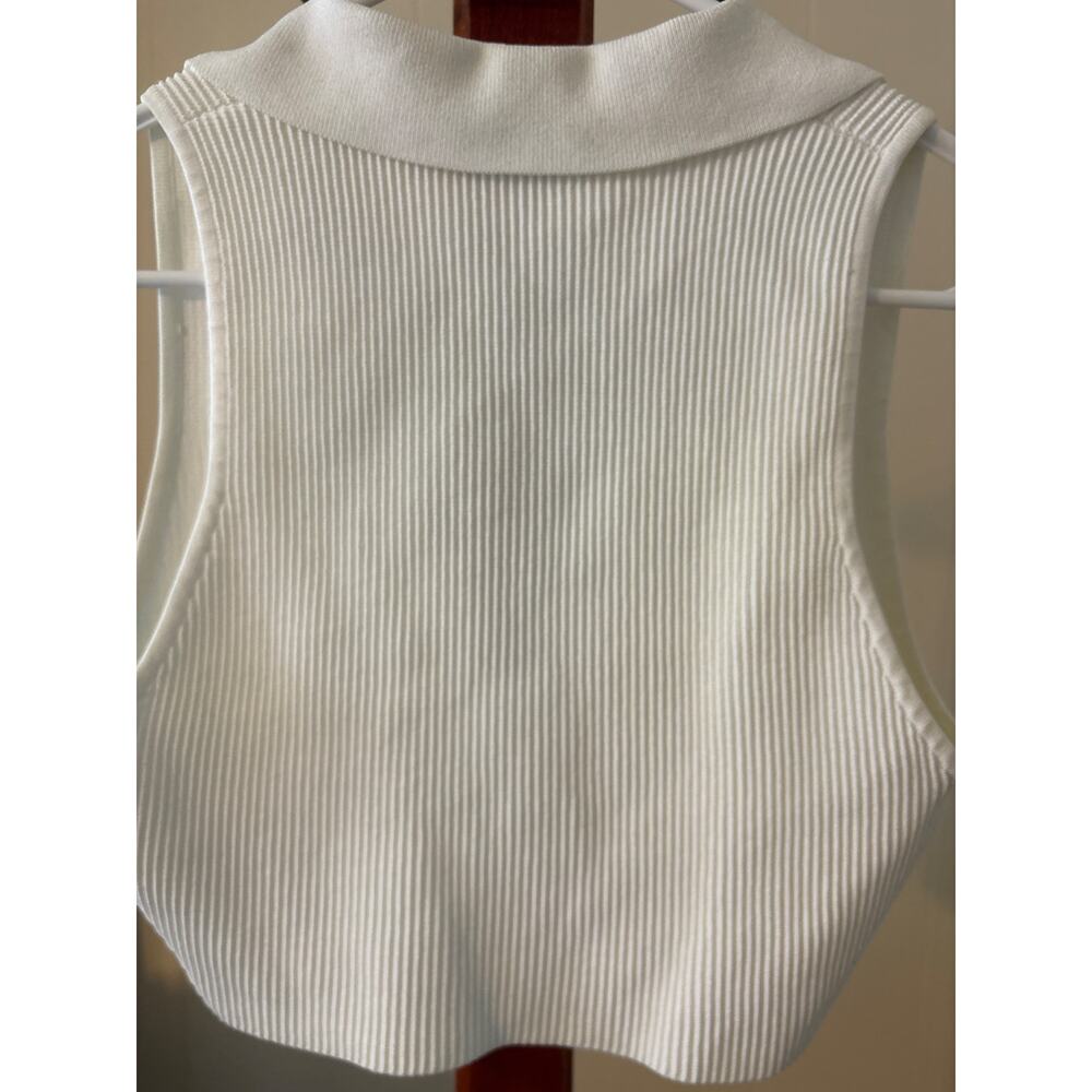 Babaton White Ribbed Collared Top Sz Medium NWOT - Picture 4 of 5